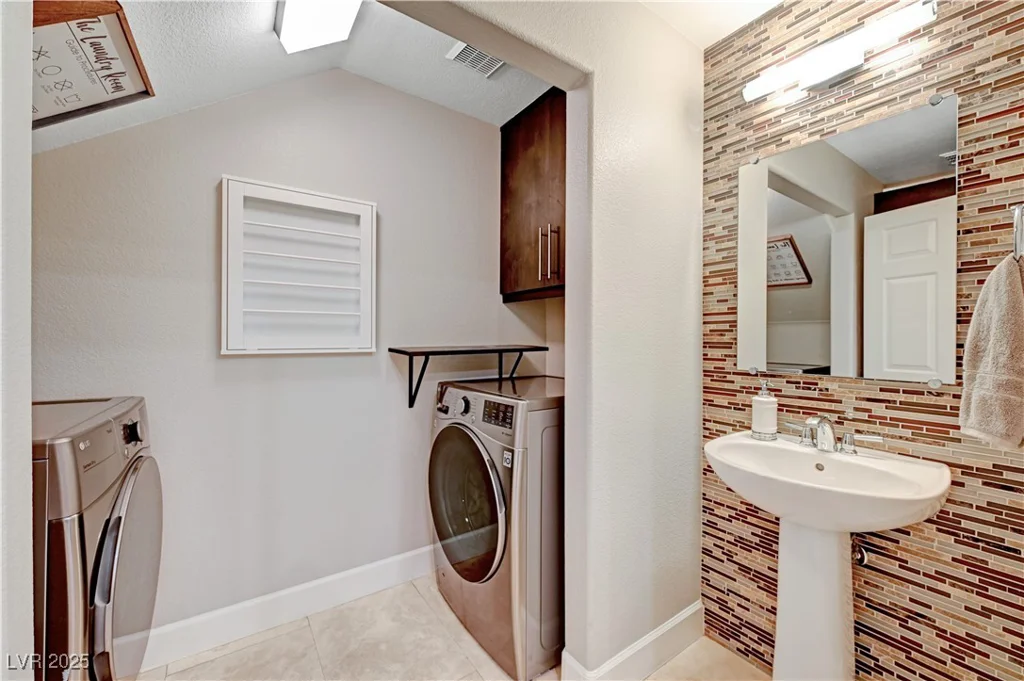 8719 Villa Ariel, Las Vegas, NV 89147