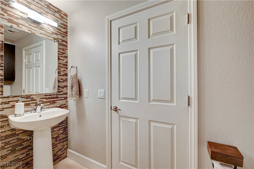 8719 Villa Ariel, Las Vegas, NV 89147