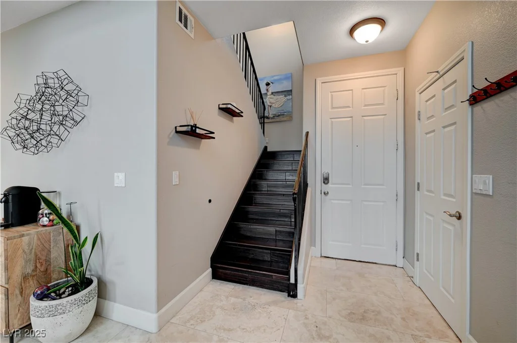 8719 Villa Ariel, Las Vegas, NV 89147