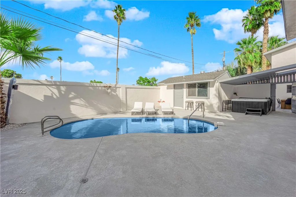2160 Pueblo, Las Vegas, NV 89169