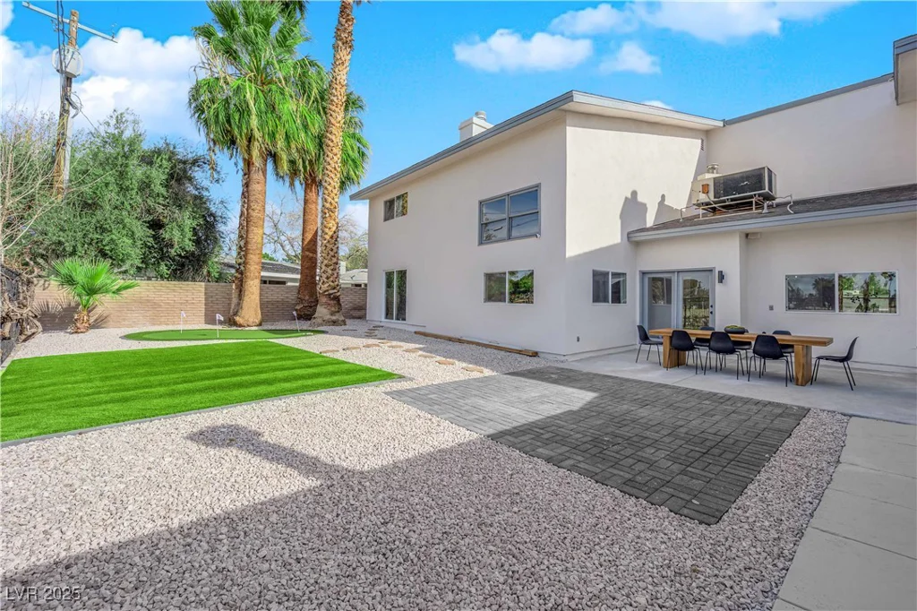2160 Pueblo, Las Vegas, NV 89169