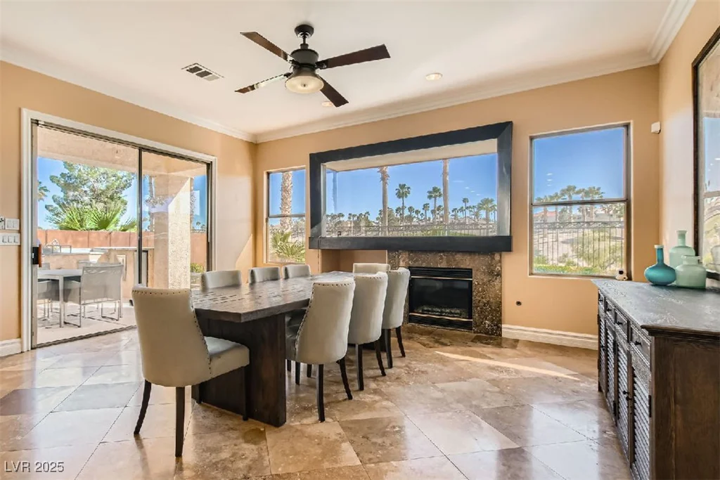 151 Cliff Valley, Las Vegas, NV 89148