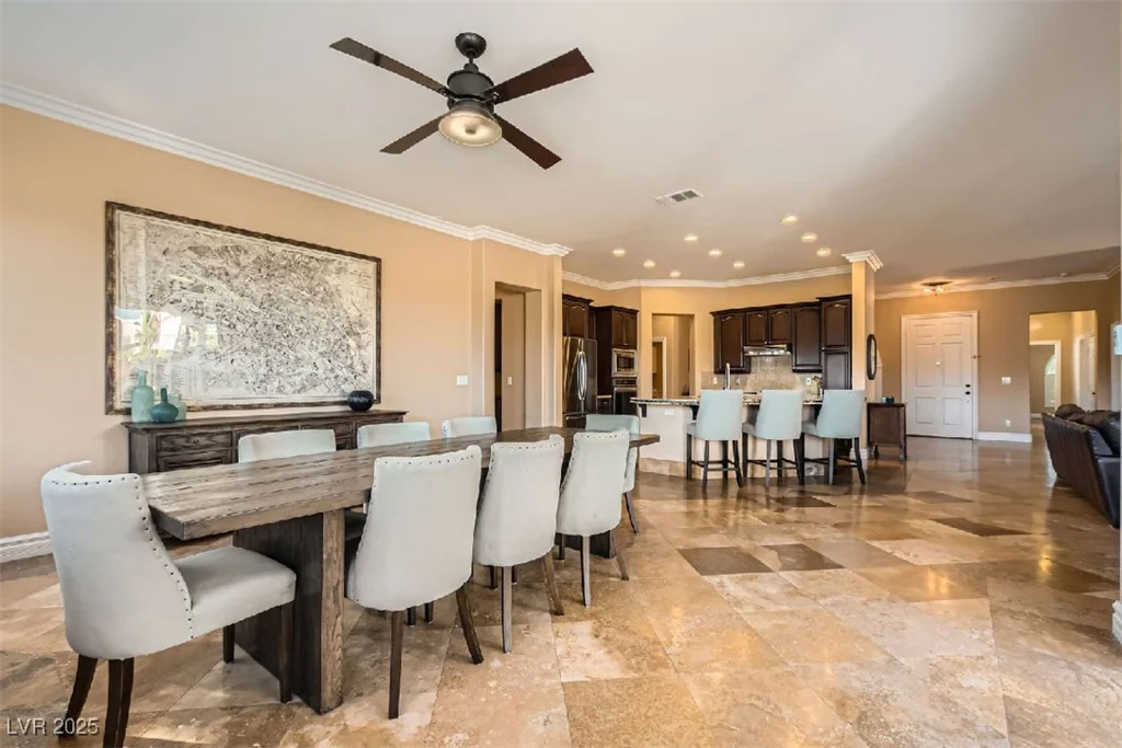 151 Cliff Valley, Las Vegas, NV 89148