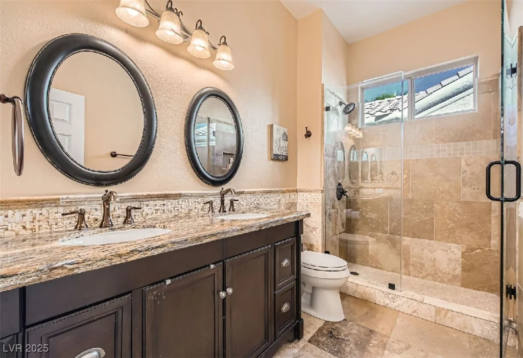 151 Cliff Valley, Las Vegas, NV 89148