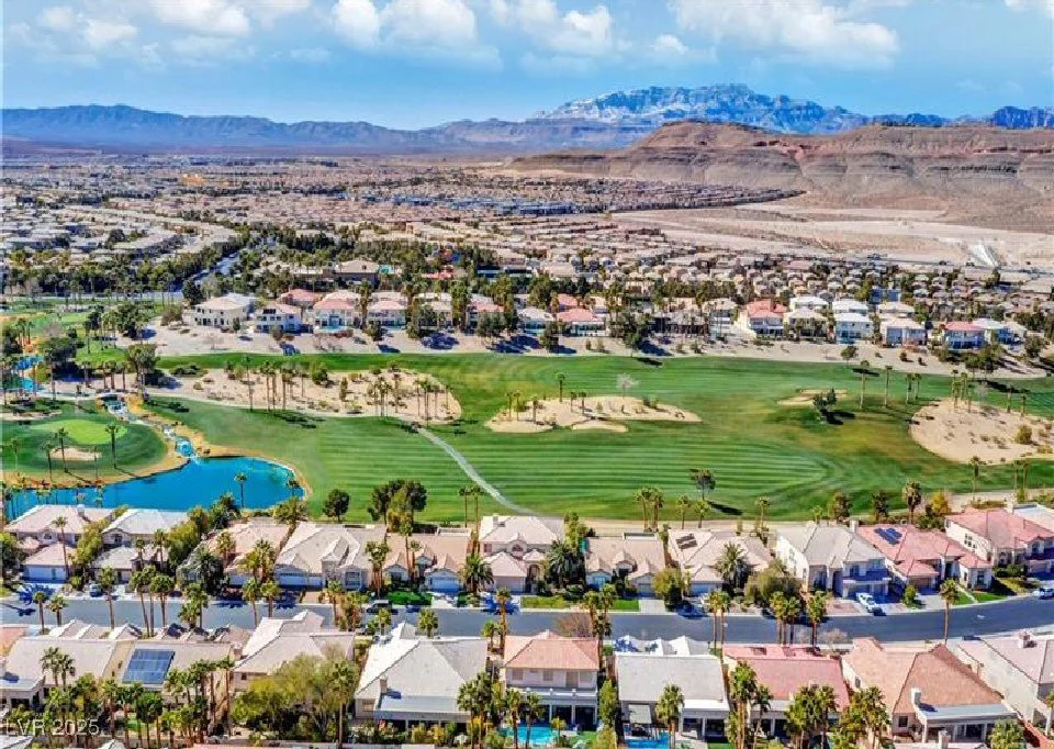151 Cliff Valley, Las Vegas, NV 89148