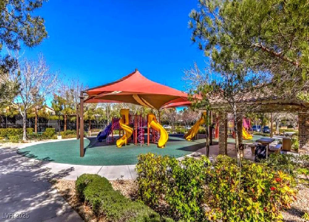 151 Cliff Valley, Las Vegas, NV 89148