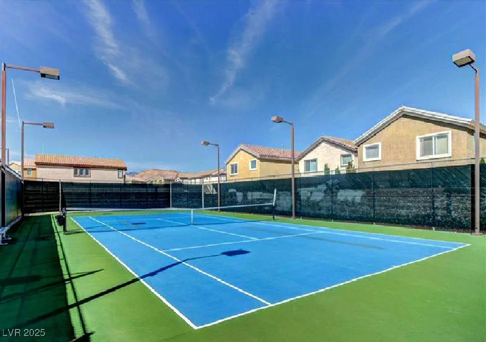 151 Cliff Valley, Las Vegas, NV 89148