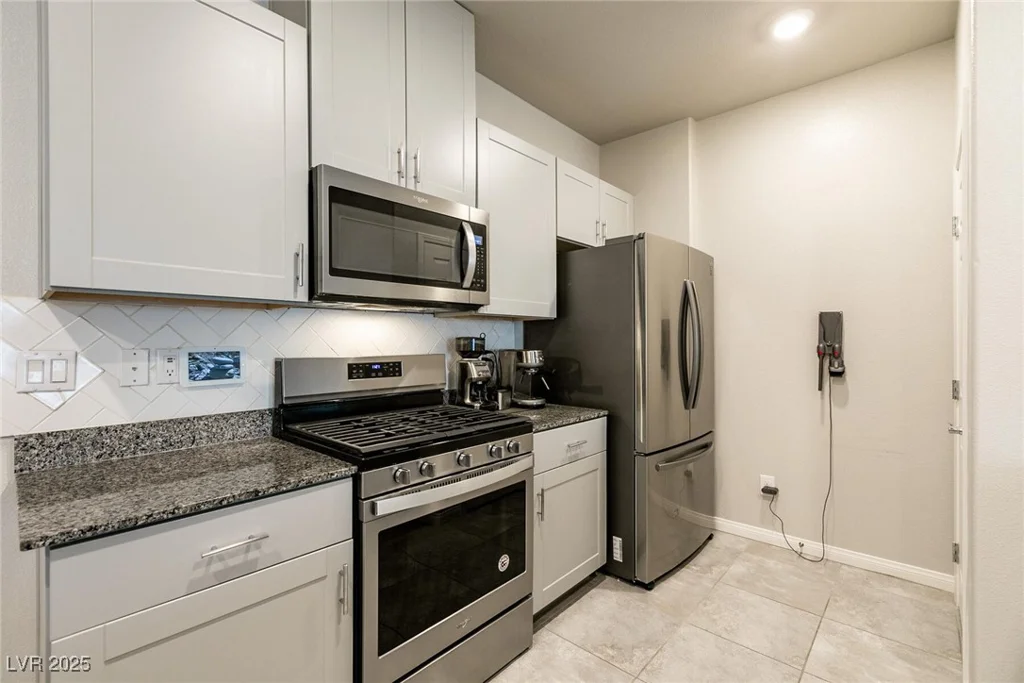 7302 Sunray Point, North Las Vegas, NV 89084