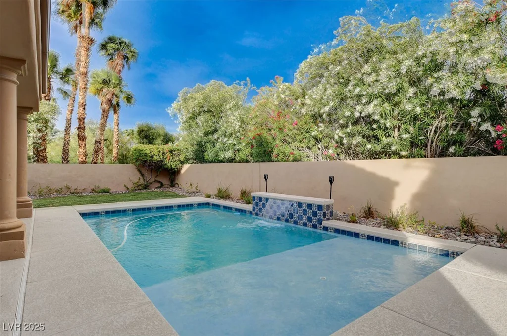 2074 Sutton, Henderson, NV 89074