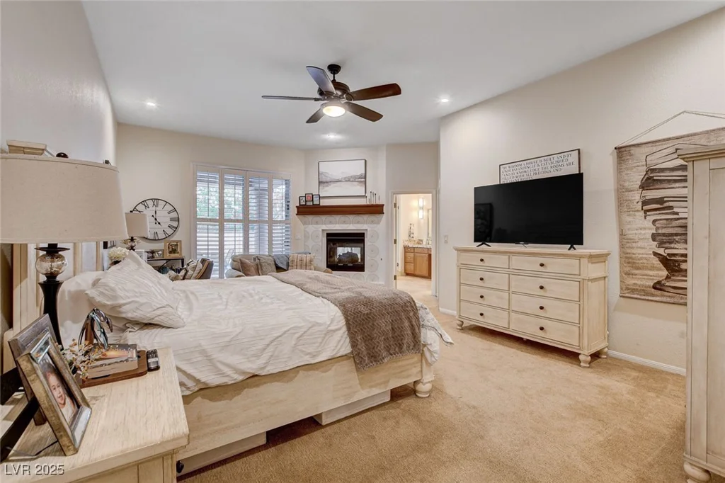 2074 Sutton, Henderson, NV 89074