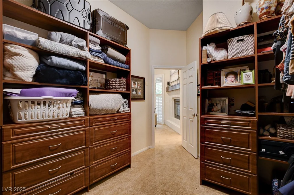 2074 Sutton, Henderson, NV 89074