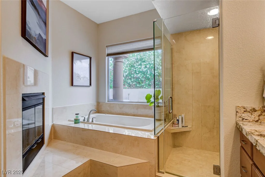 2074 Sutton, Henderson, NV 89074