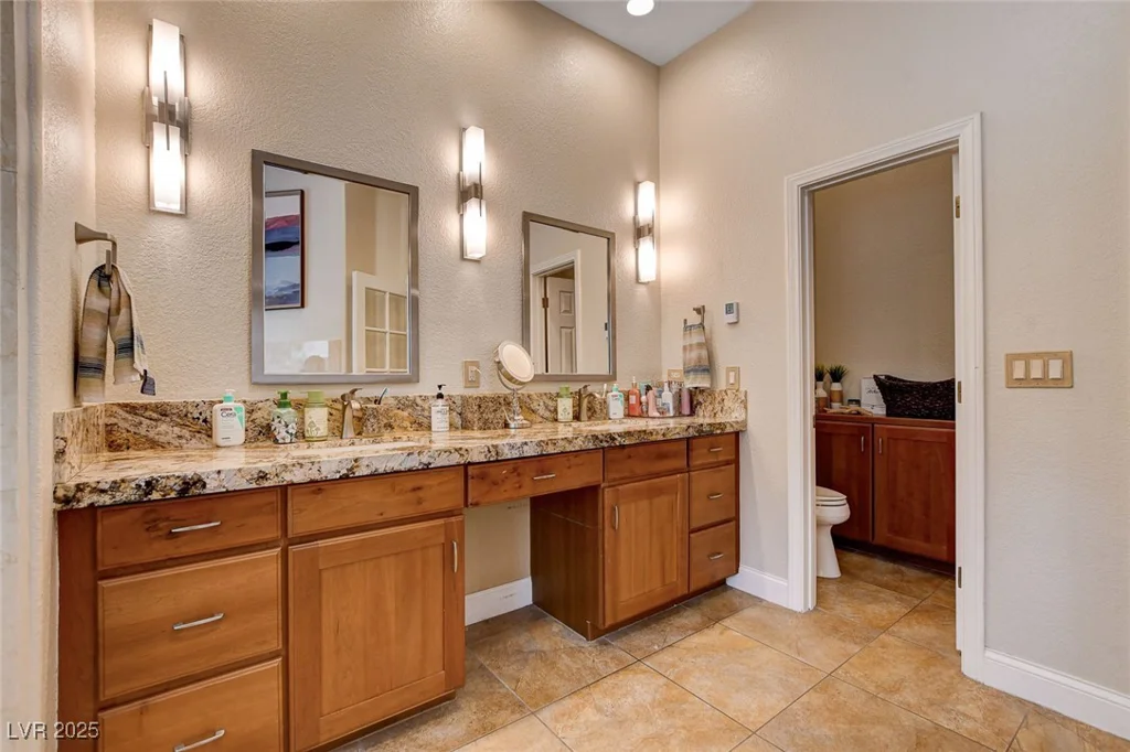 2074 Sutton, Henderson, NV 89074