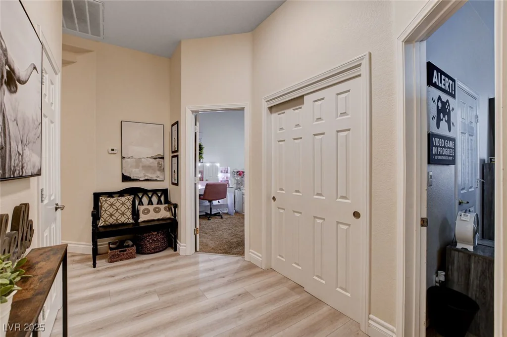 2074 Sutton, Henderson, NV 89074