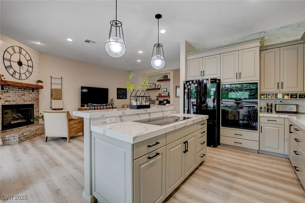 2074 Sutton, Henderson, NV 89074