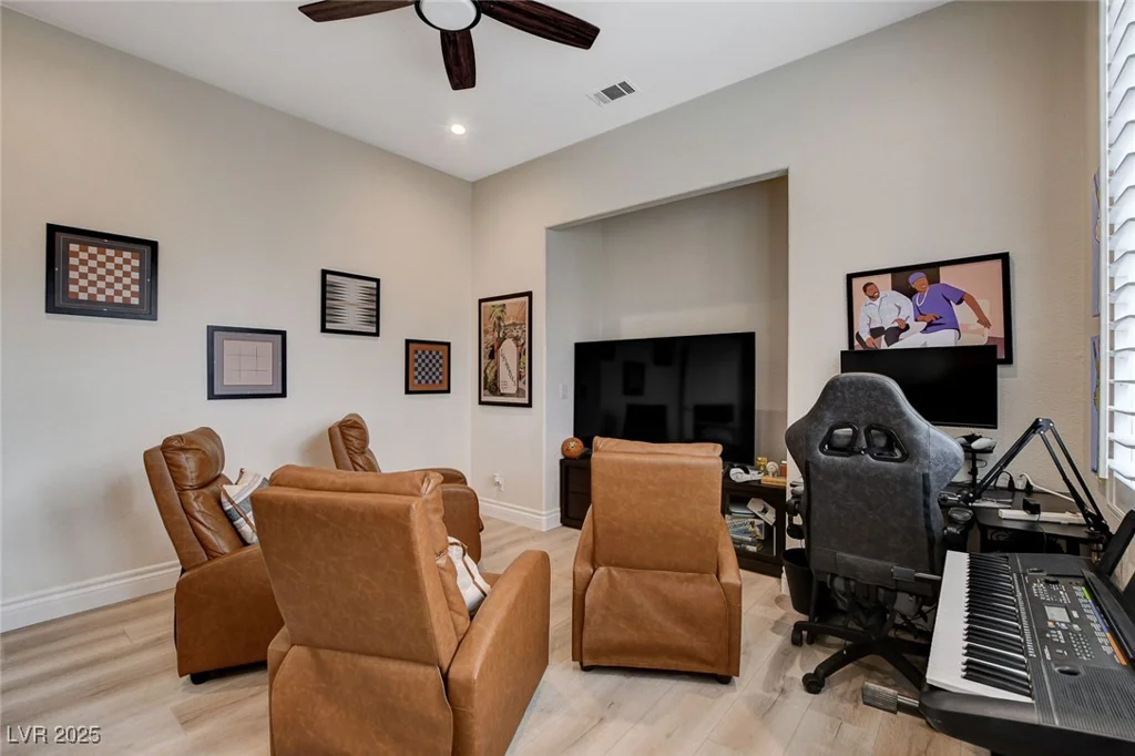 2074 Sutton, Henderson, NV 89074