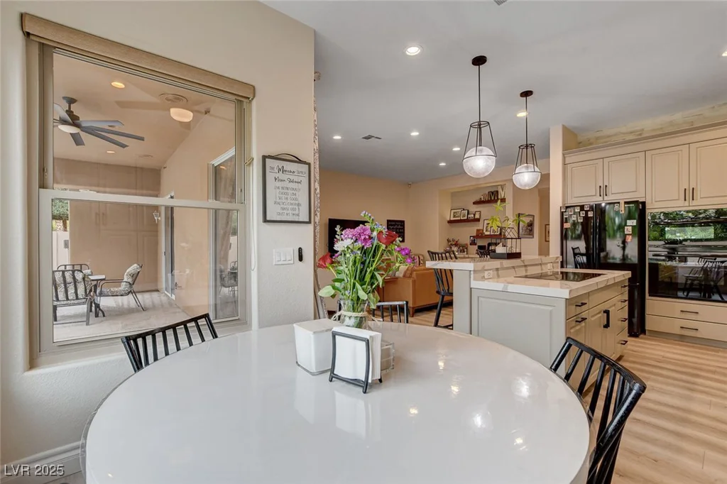 2074 Sutton, Henderson, NV 89074