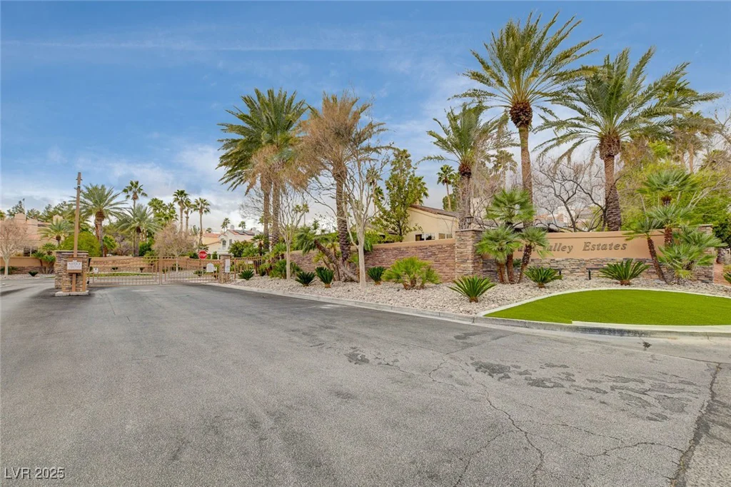 2074 Sutton, Henderson, NV 89074