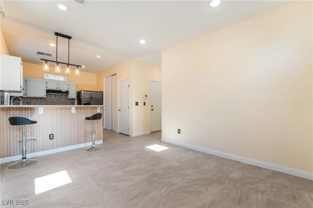 9753 Villa Lorena, Las Vegas, NV 89147