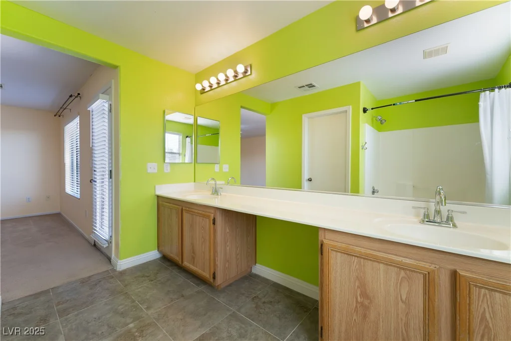 9753 Villa Lorena, Las Vegas, NV 89147