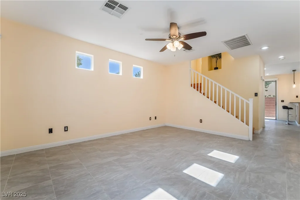 9753 Villa Lorena, Las Vegas, NV 89147