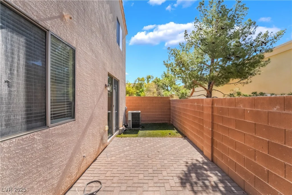 9753 Villa Lorena, Las Vegas, NV 89147