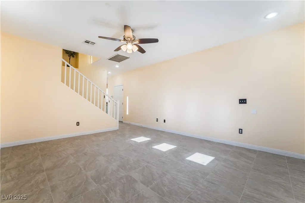 9753 Villa Lorena, Las Vegas, NV 89147