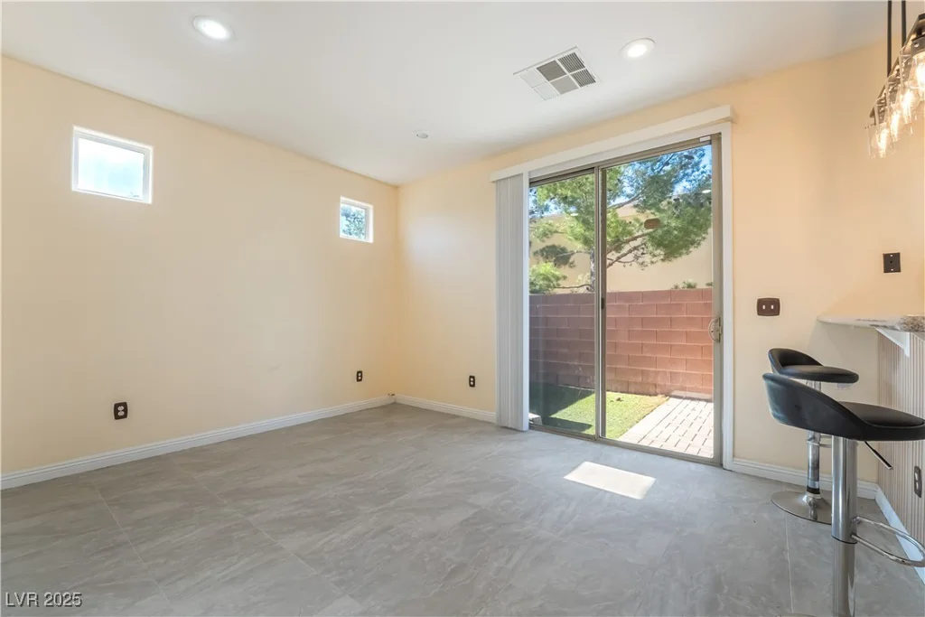 9753 Villa Lorena, Las Vegas, NV 89147