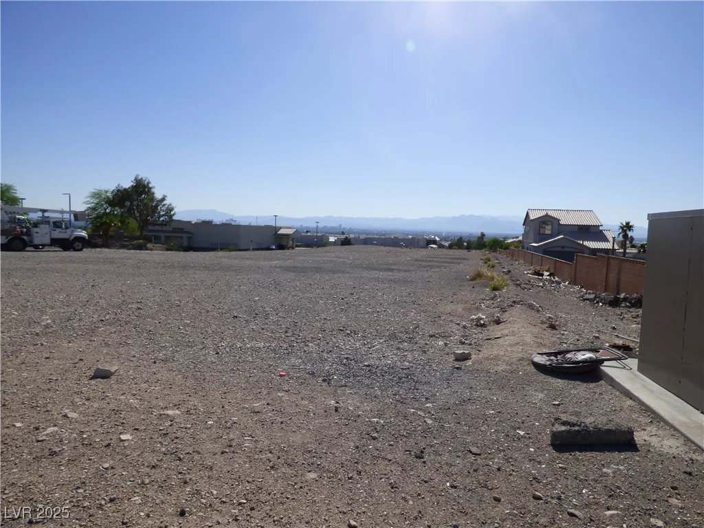 2085 Hollywood, Las Vegas, NV 89156