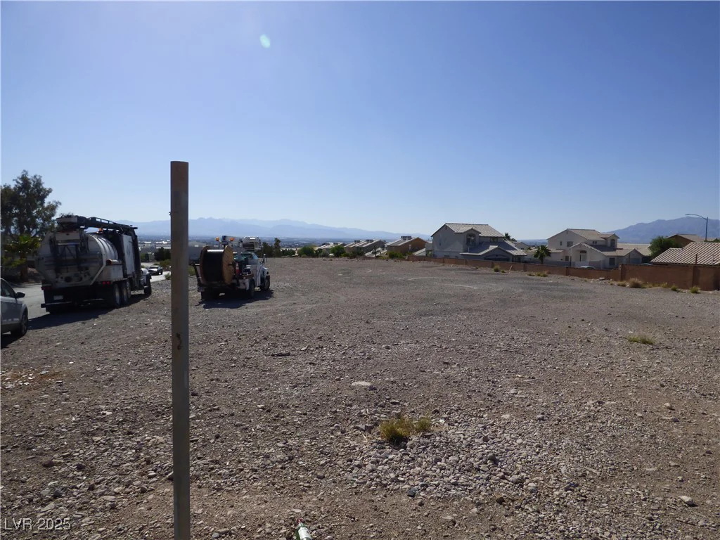 2085 Hollywood, Las Vegas, NV 89156