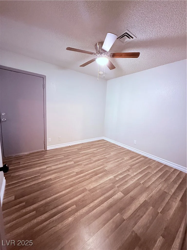 7123 Kenwood, Las Vegas, NV 89147