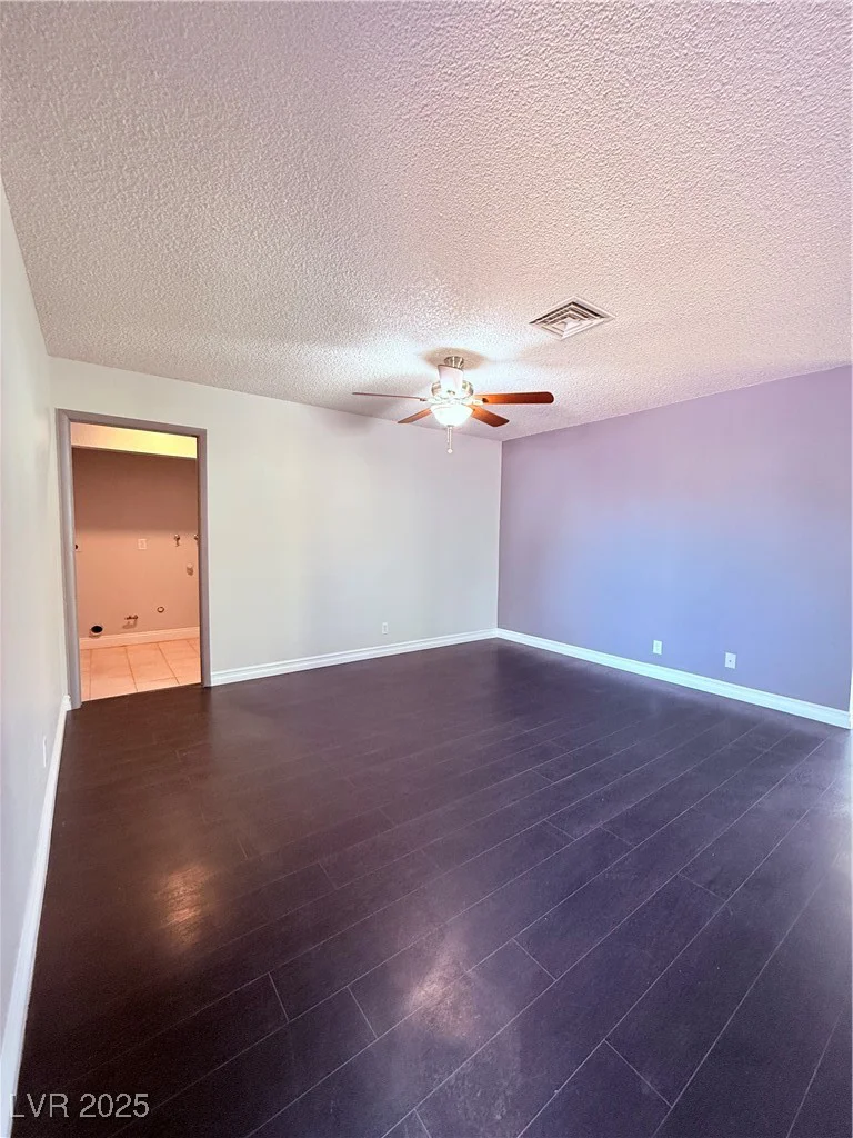 7123 Kenwood, Las Vegas, NV 89147