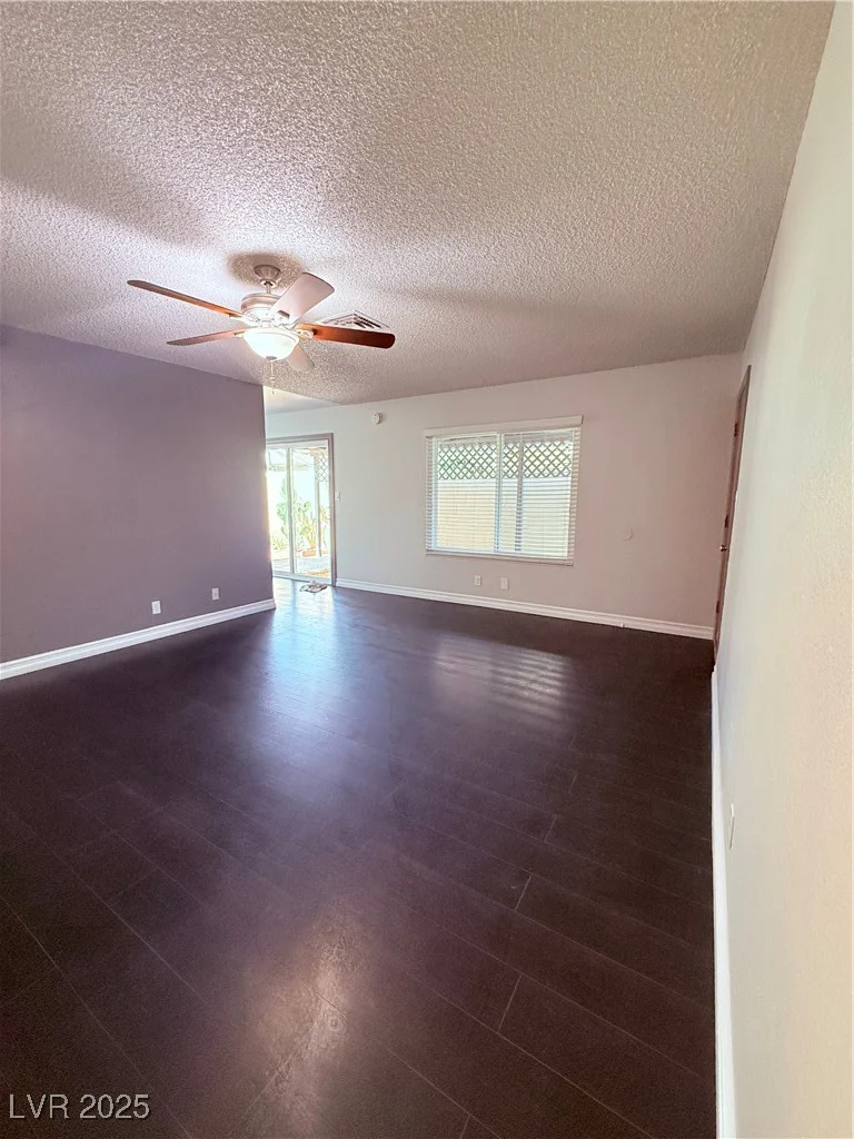 7123 Kenwood, Las Vegas, NV 89147