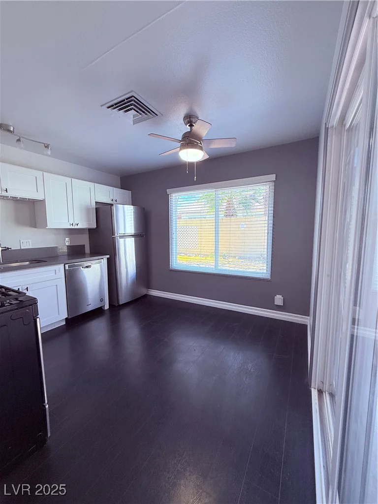 7123 Kenwood, Las Vegas, NV 89147