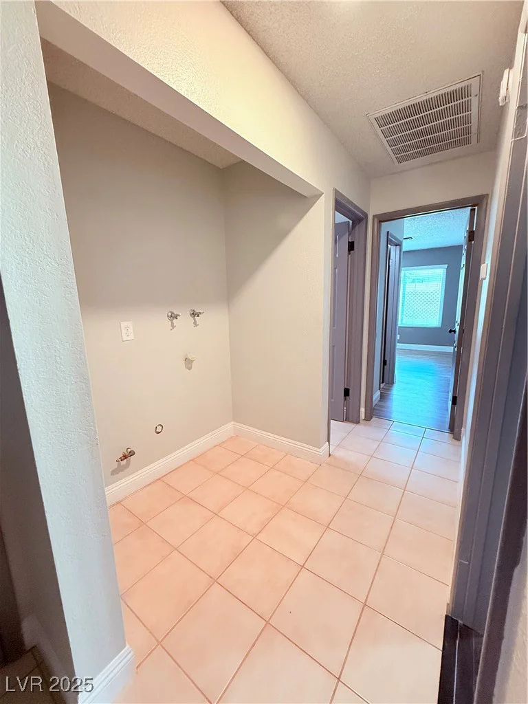 7123 Kenwood, Las Vegas, NV 89147