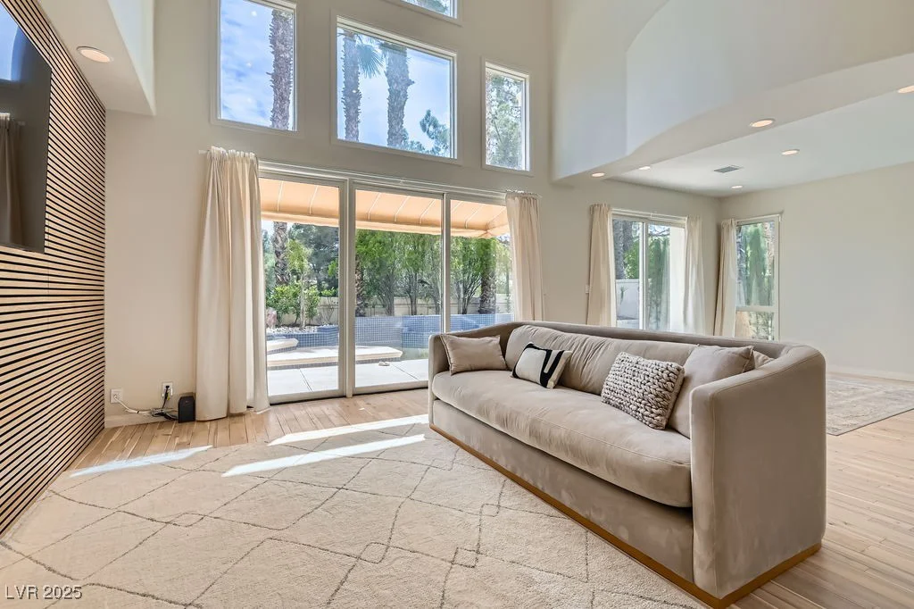 8411 Carmel Ridge, Las Vegas, NV 89113