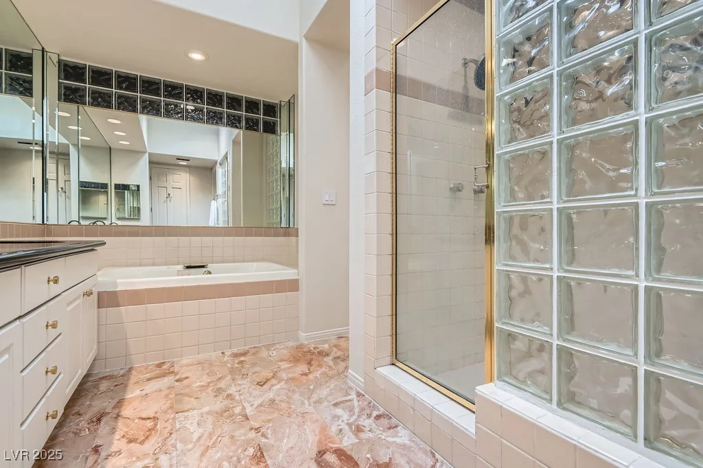 8411 Carmel Ridge, Las Vegas, NV 89113