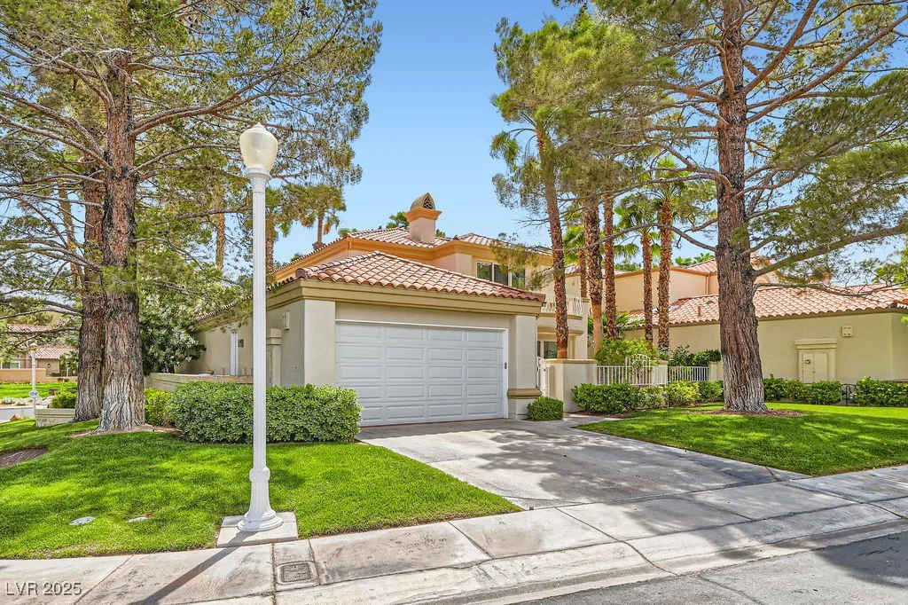 8411 Carmel Ridge, Las Vegas, NV 89113
