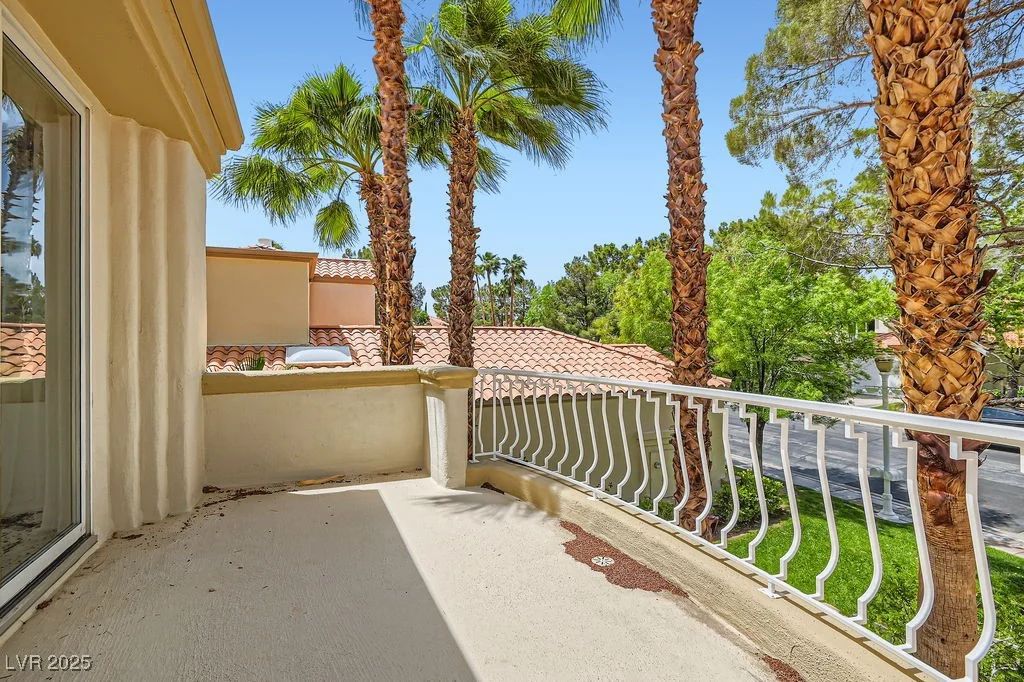8411 Carmel Ridge, Las Vegas, NV 89113