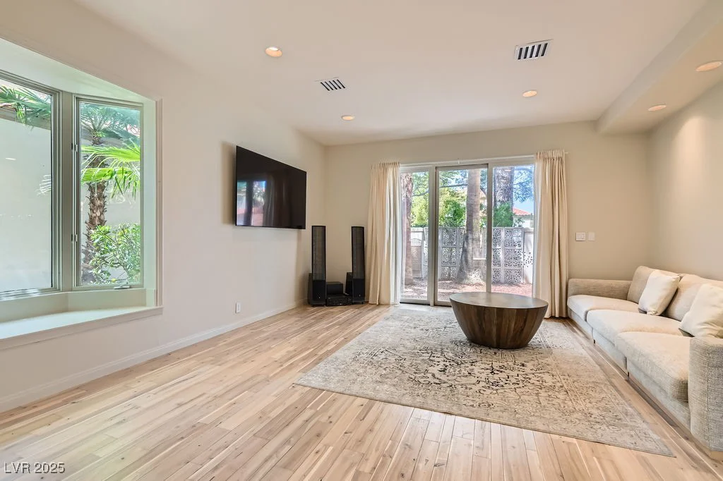 8411 Carmel Ridge, Las Vegas, NV 89113