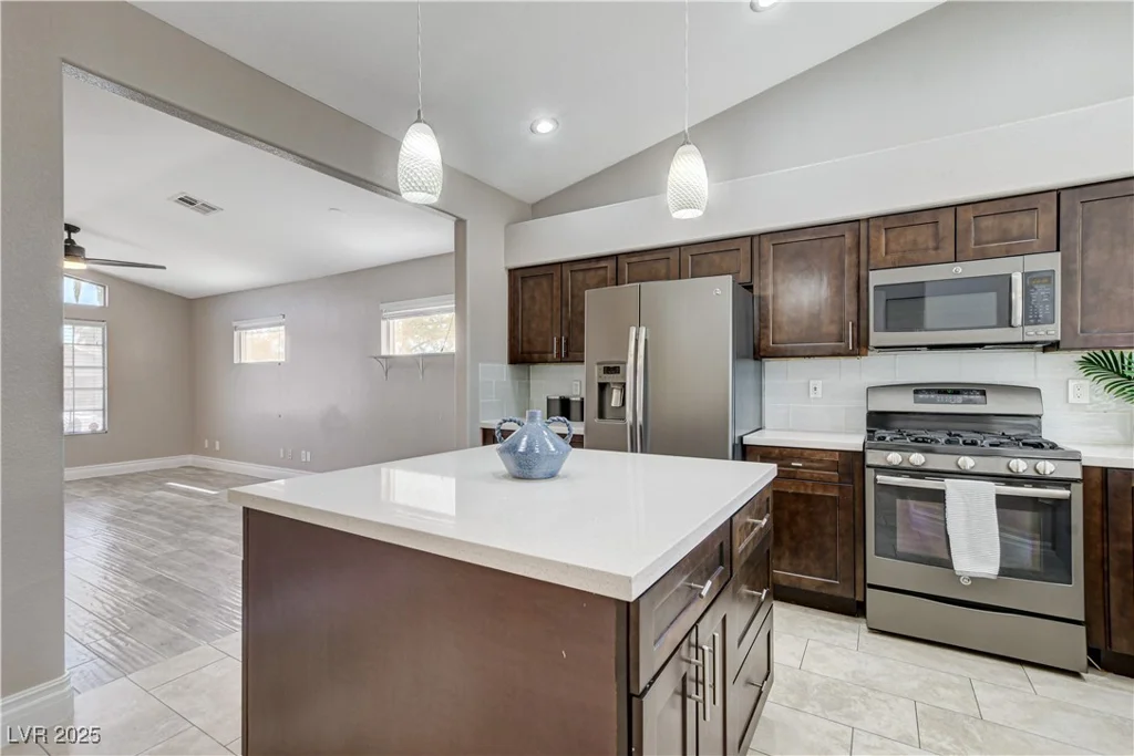 2848 Skowhegan, Henderson, NV 89074