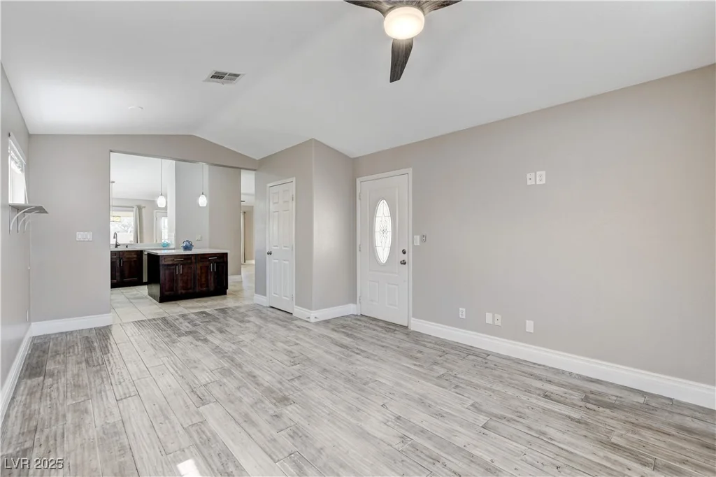 2848 Skowhegan, Henderson, NV 89074