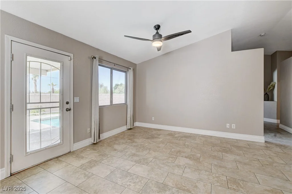 2848 Skowhegan, Henderson, NV 89074