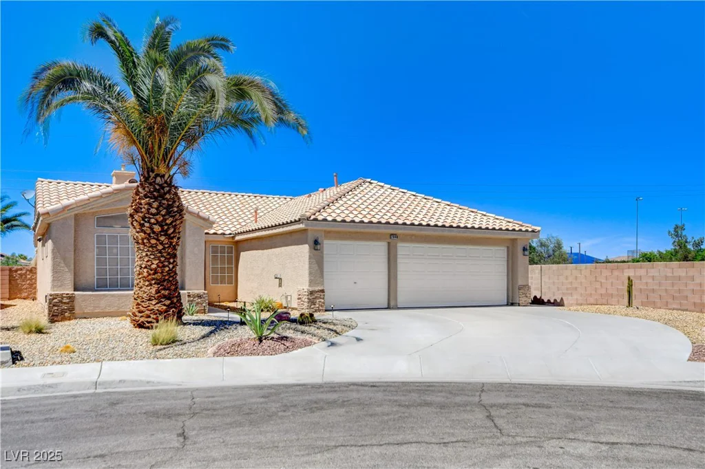 2848 Skowhegan, Henderson, NV 89074
