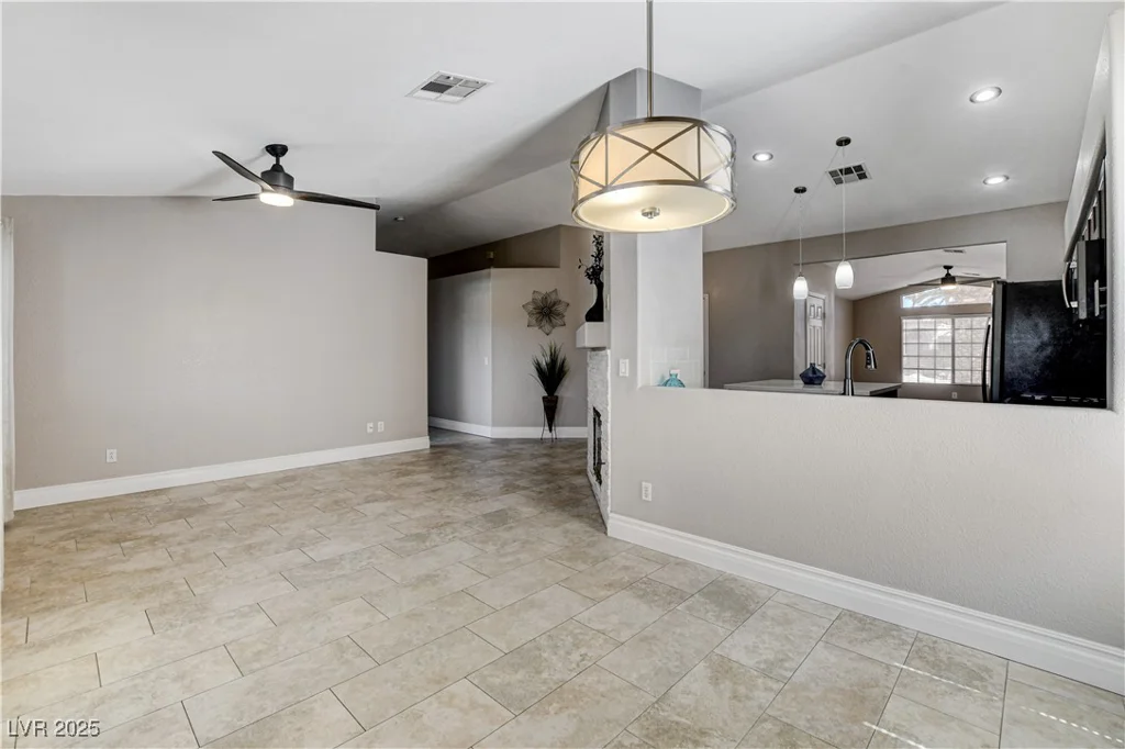 2848 Skowhegan, Henderson, NV 89074
