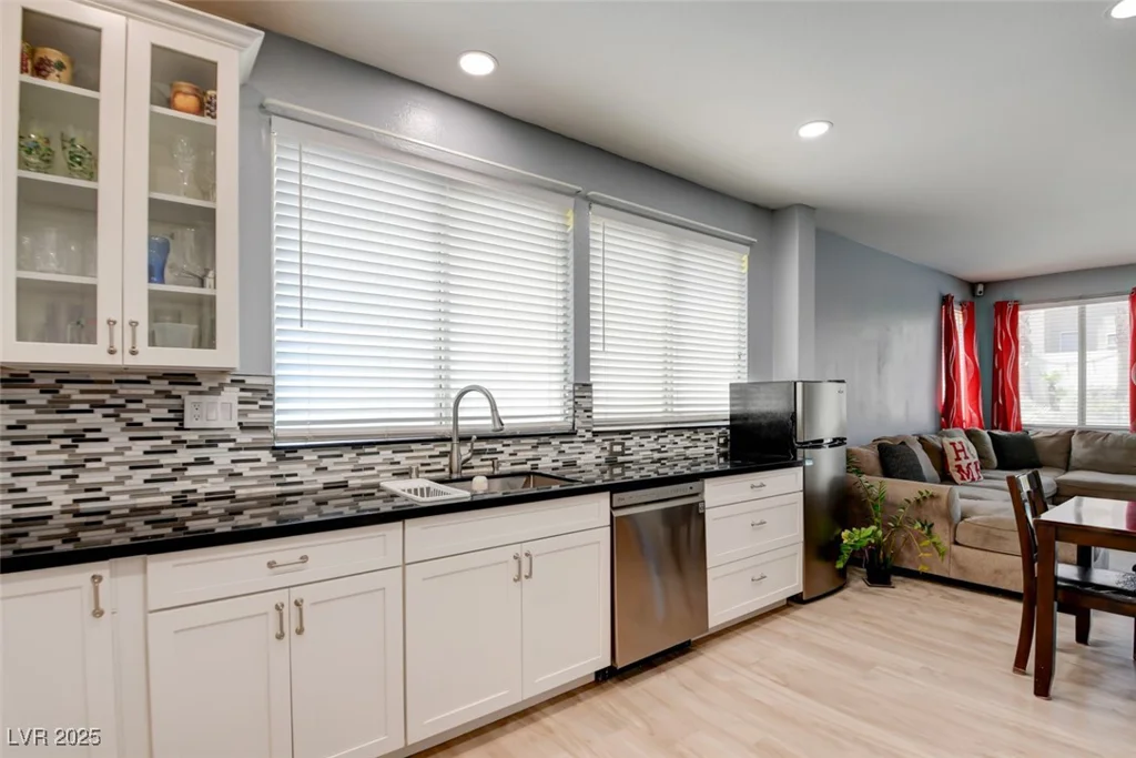 4835 Willow Glen, Las Vegas, NV 89147