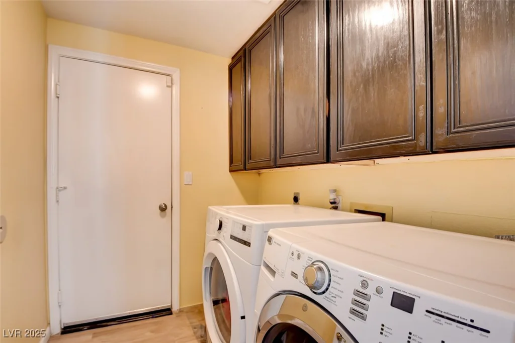 4835 Willow Glen, Las Vegas, NV 89147