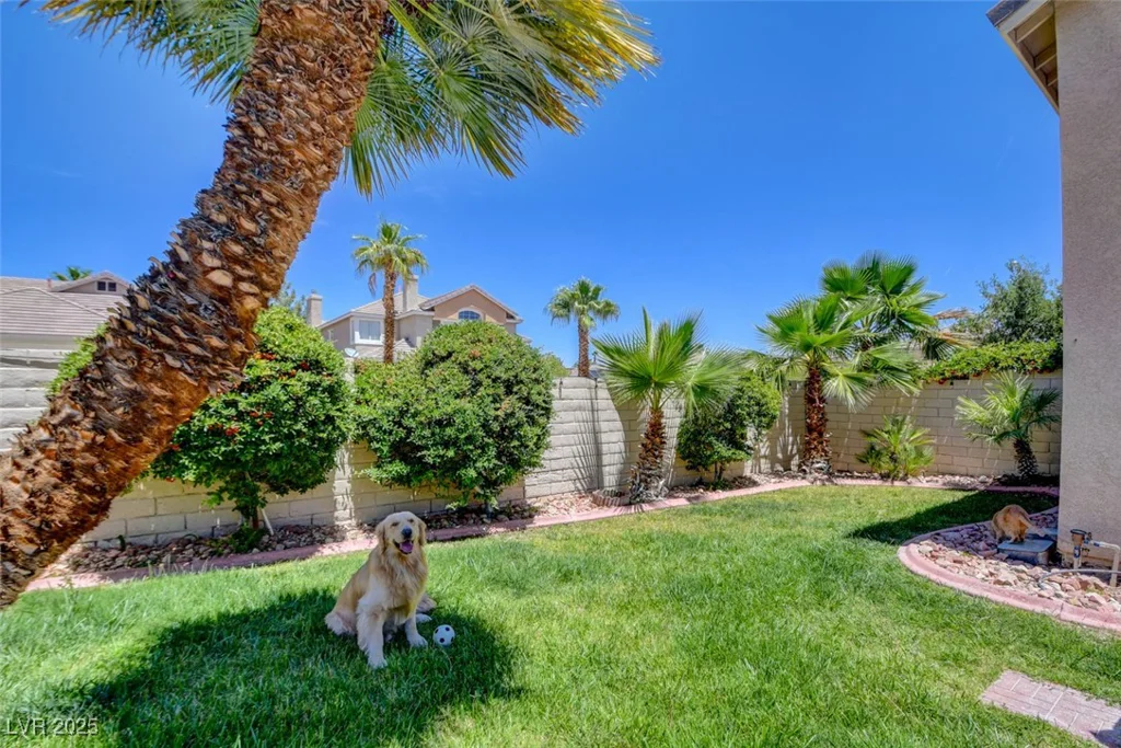 4835 Willow Glen, Las Vegas, NV 89147