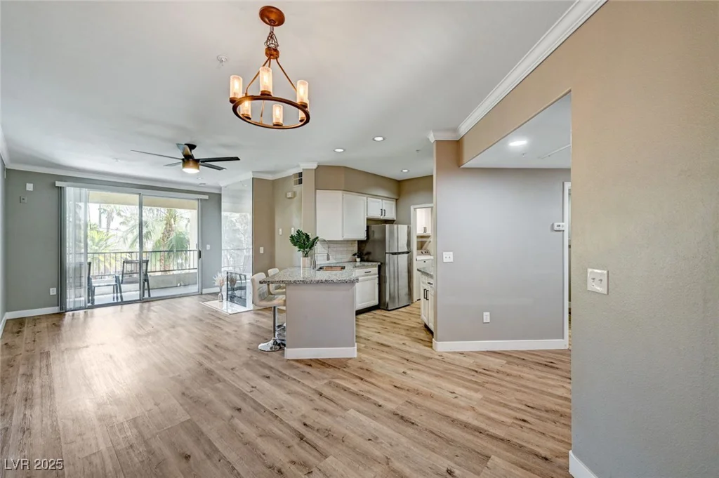 7173 Durango, Las Vegas, NV 89113