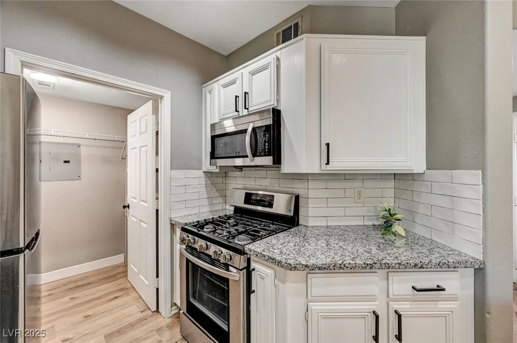 7173 Durango, Las Vegas, NV 89113